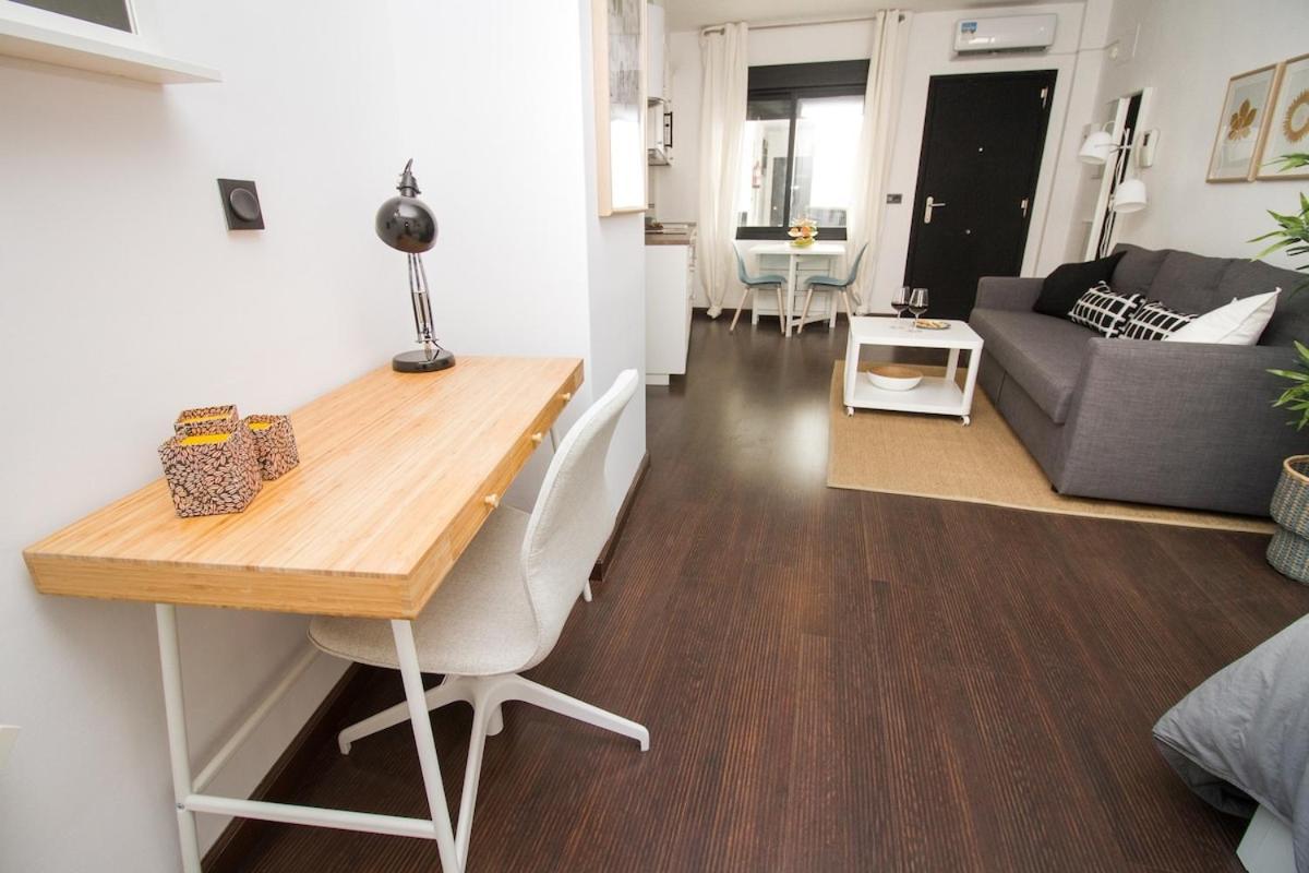 Apartamento C77 - Romantic Studio In The Center With Terrace *