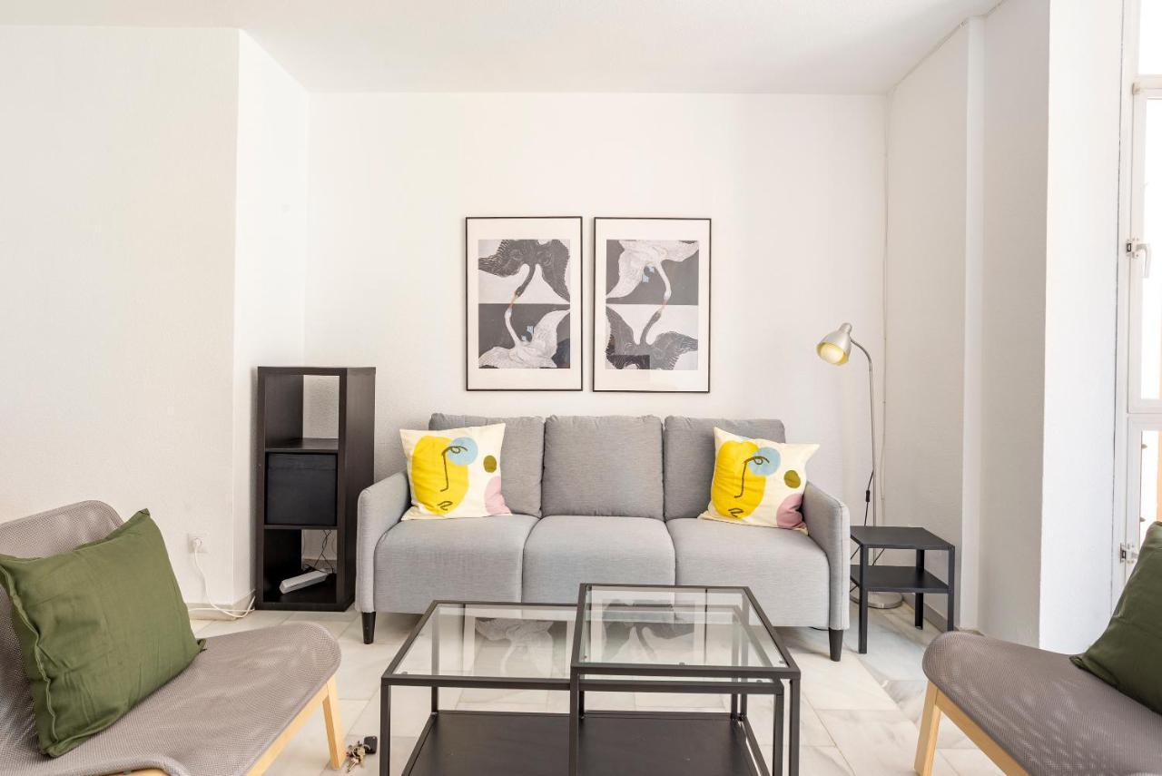 Lu&cia Central Station 2 Parking Free * Malaga
