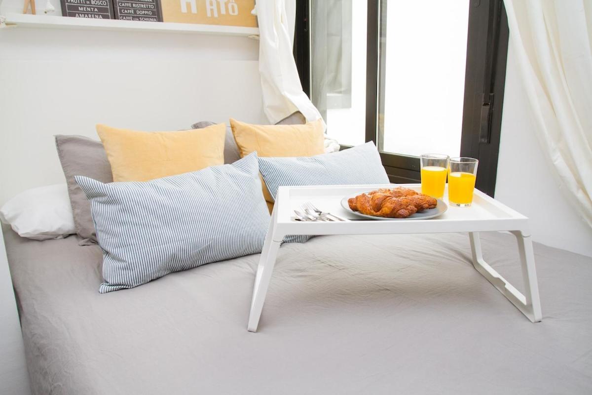 C77 - Romantic Studio In The Center With Terrace Apartamento
