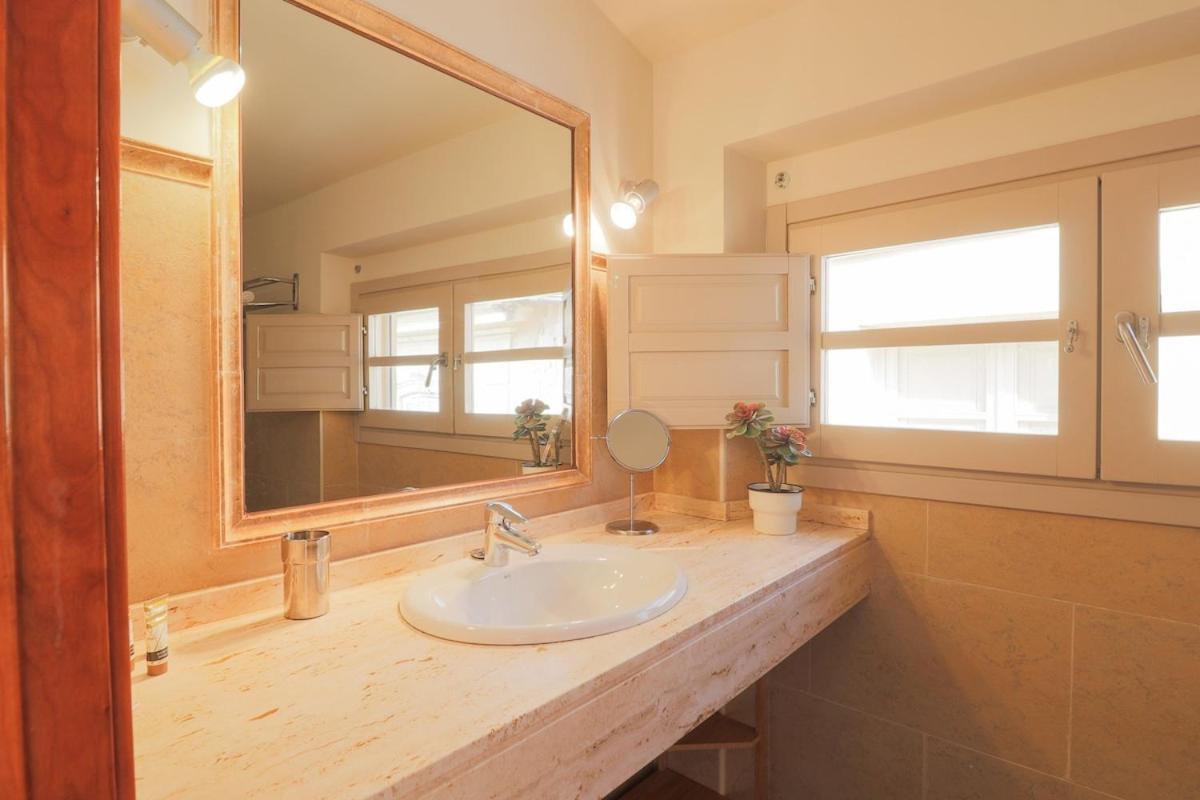 C28 - Mitjana Luminous Penthouse Apartamento Málaga