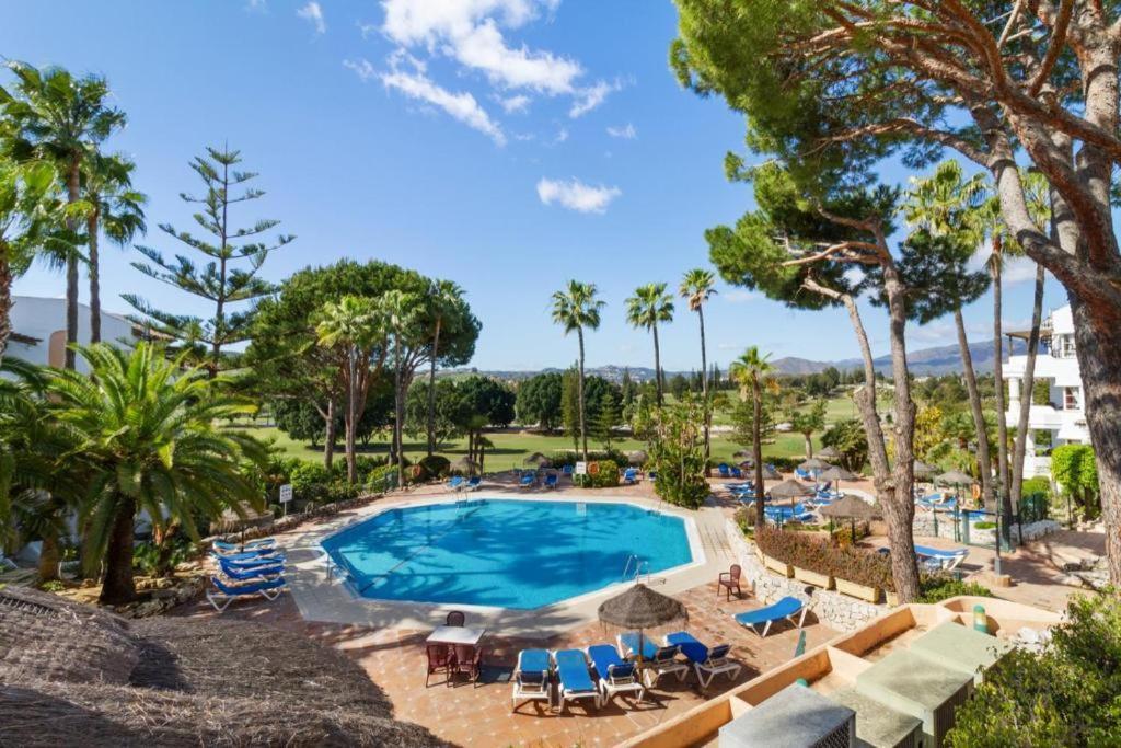 091 Bright 1 Bedroom, 2 Bath Penthouse Mijas Matchroom Golf *