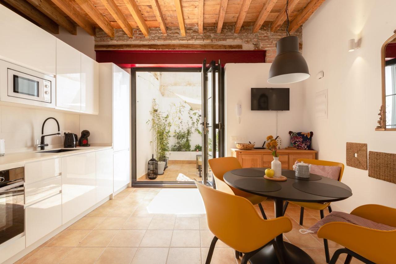 Apartamento Precioso Con Patio Y Dos En El Barrio De Picasso