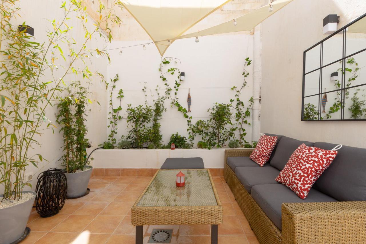 Precioso Con Patio Y Dos En El Barrio De Picasso