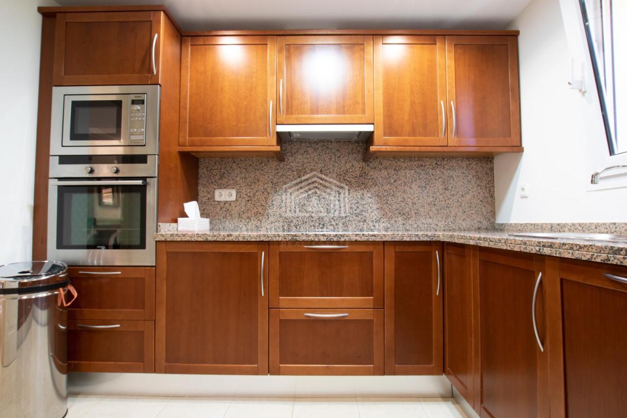 Villa Spacious Perfectly Maintained House With Private Garden And Communal Pool In Riviera Del Sol *