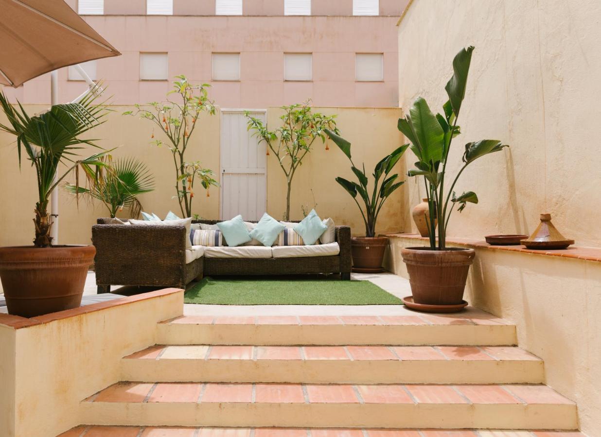 Ambb-private Patio-steps Away From Old Town Appartamento