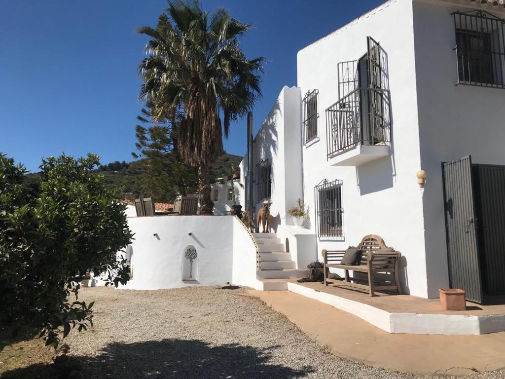 Stunning 3 Bed Finca With Attached 2 Bed Casita With Sea And Mountain Views * Malaga