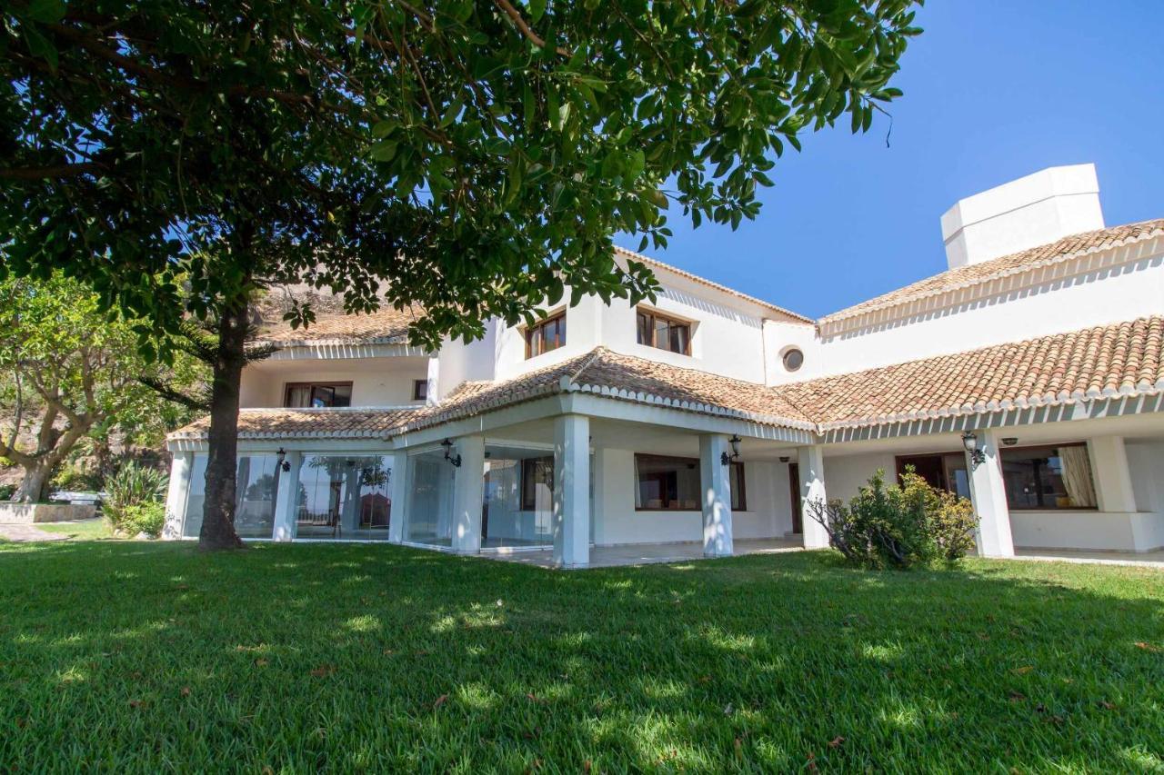 Castle House Luxury Beachfront Pousada Málaga
