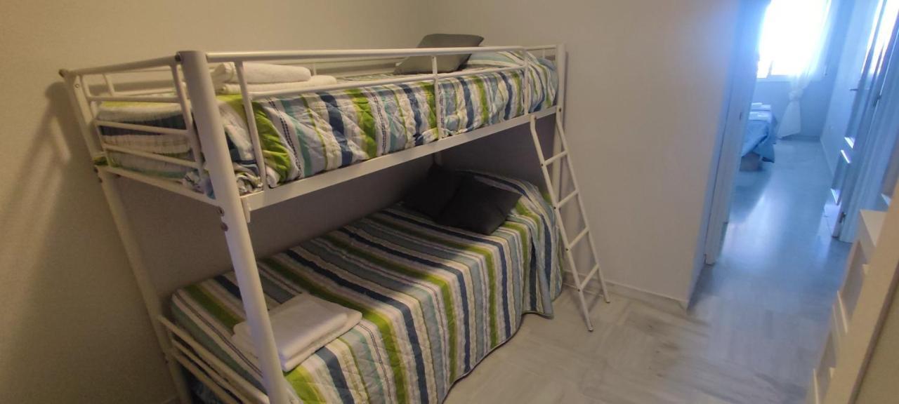 Vistas Al Mar Y Montaña. Playa Golf Pádel. Apartamento *