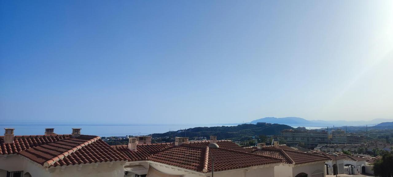 Apartamento Vistas Al Mar Y Montaña. Playa Golf Pádel. *
