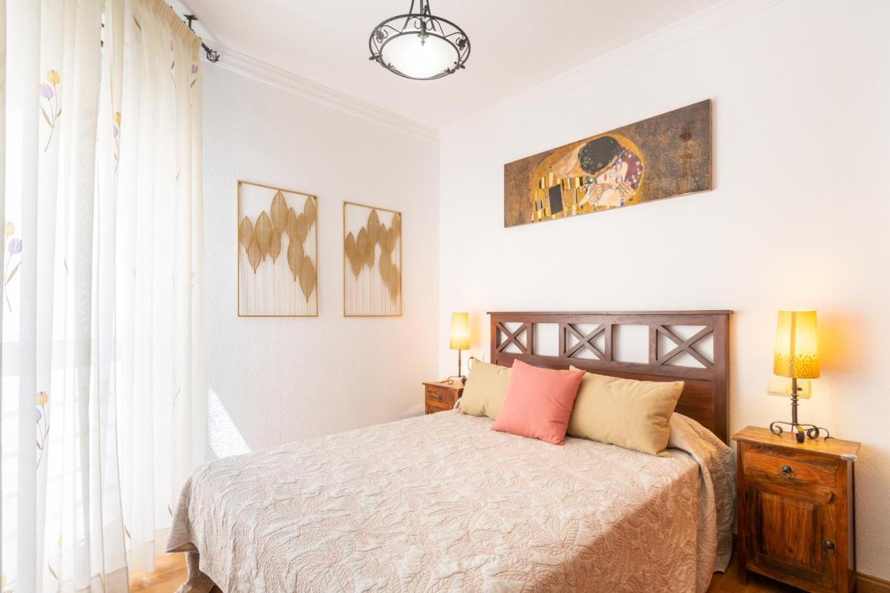Amplio Universidad By Renthas Appartement *