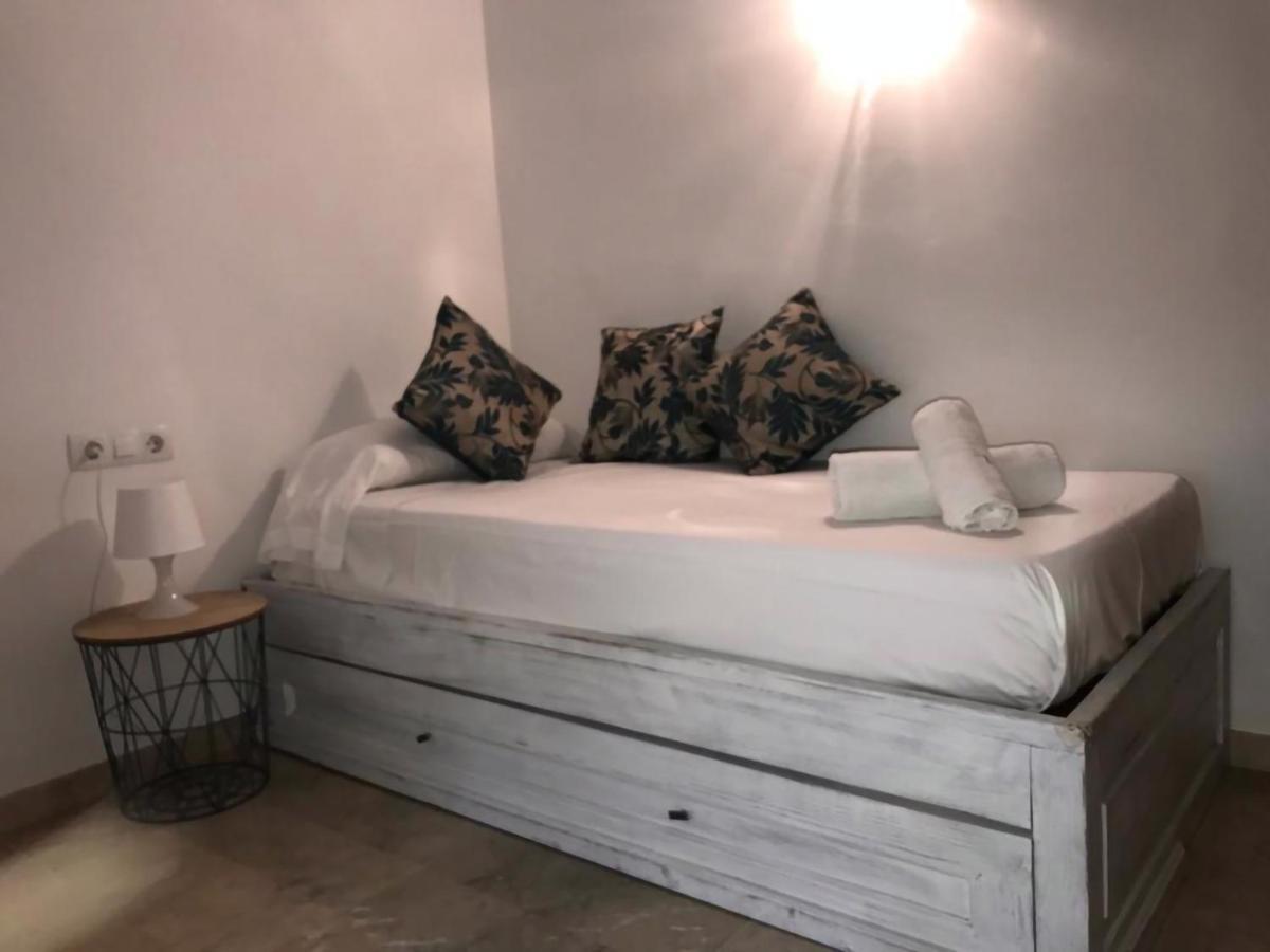 Apartment Mallarme Teatinos