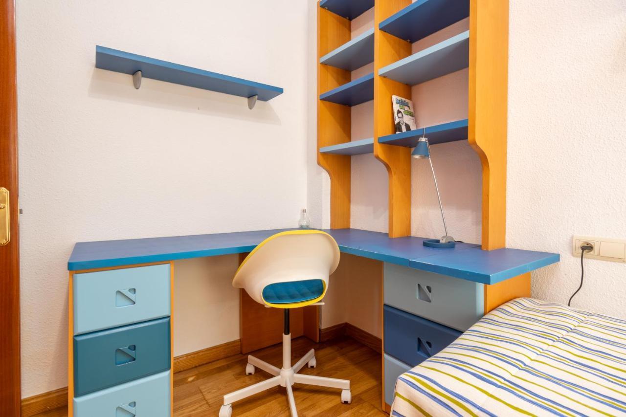 Amplio Universidad By Renthas Appartement *