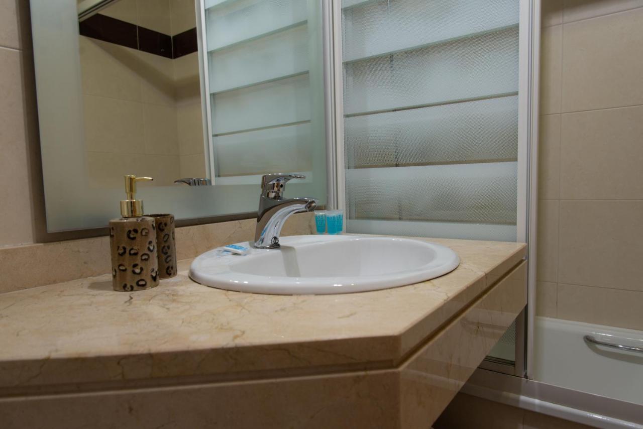 Holidays2malaga Termica With Salt Water Pool 200m From The Beach Málaga