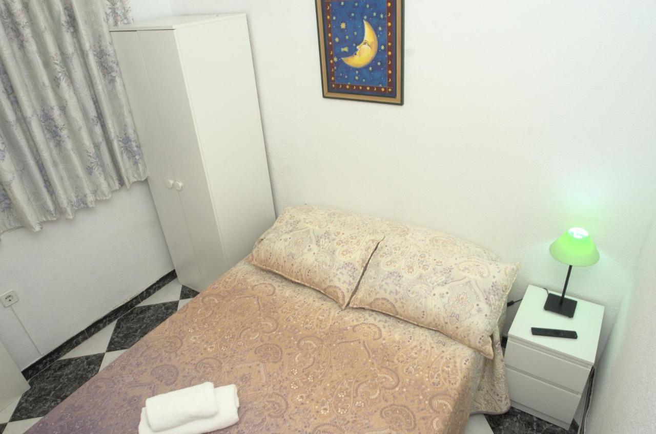 Habitación En El Corazón Del Centro De Habitación en casa particular Málaga
