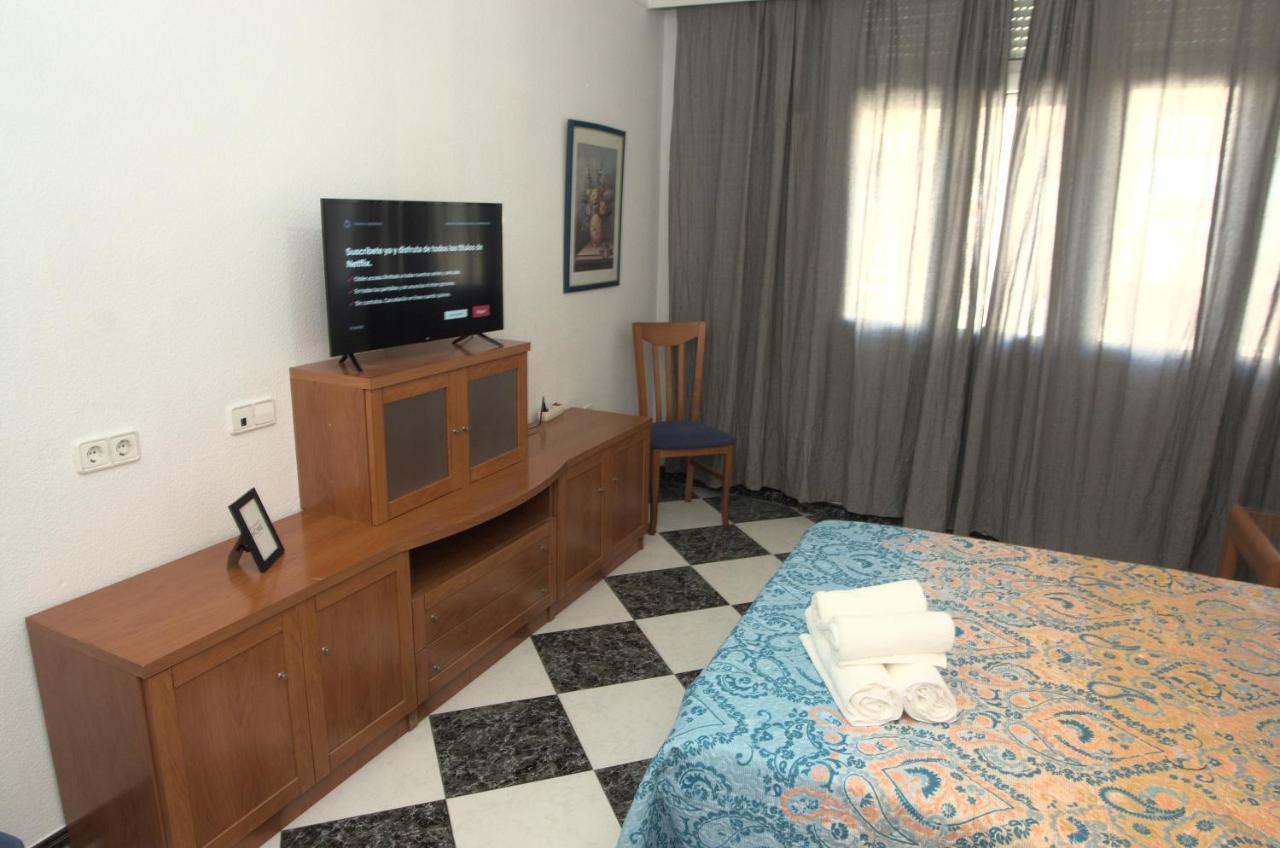 Habitación En El Corazón Del Centro De *