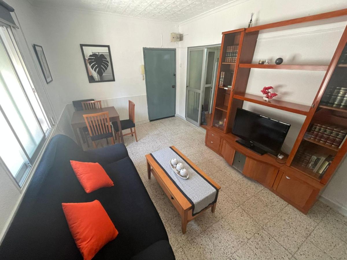 Apartamento Cerca Del Centro-parking En La Puerta Fuerte Málaga