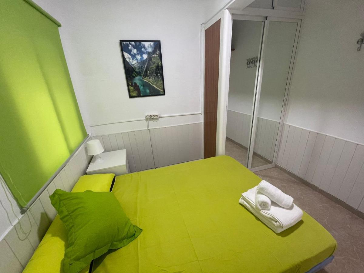 Apartamento Cerca Del Centro-parking En La Puerta Fuerte Apartment *