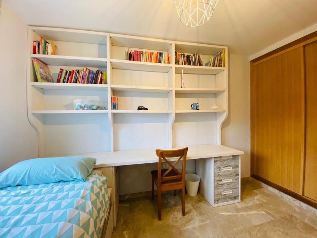 Benaplaya - Fantastica Casa Con Terraza & Piscina, Playa A 200 Metros *