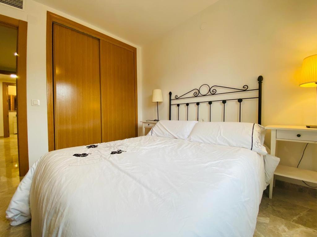 Apartment Benaplaya - Fantastica Casa Con Terraza & Piscina, Playa A 200 Metros