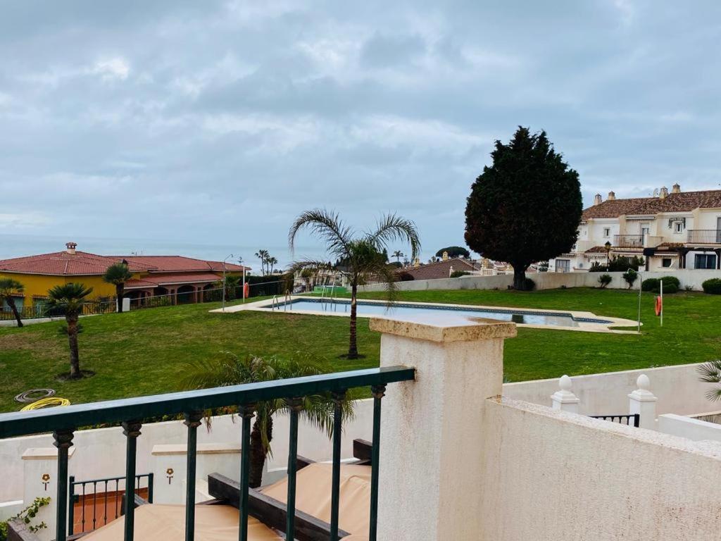 Benaplaya - Fantastica Casa Con Terraza & Piscina, Playa A 200 Metros Málaga