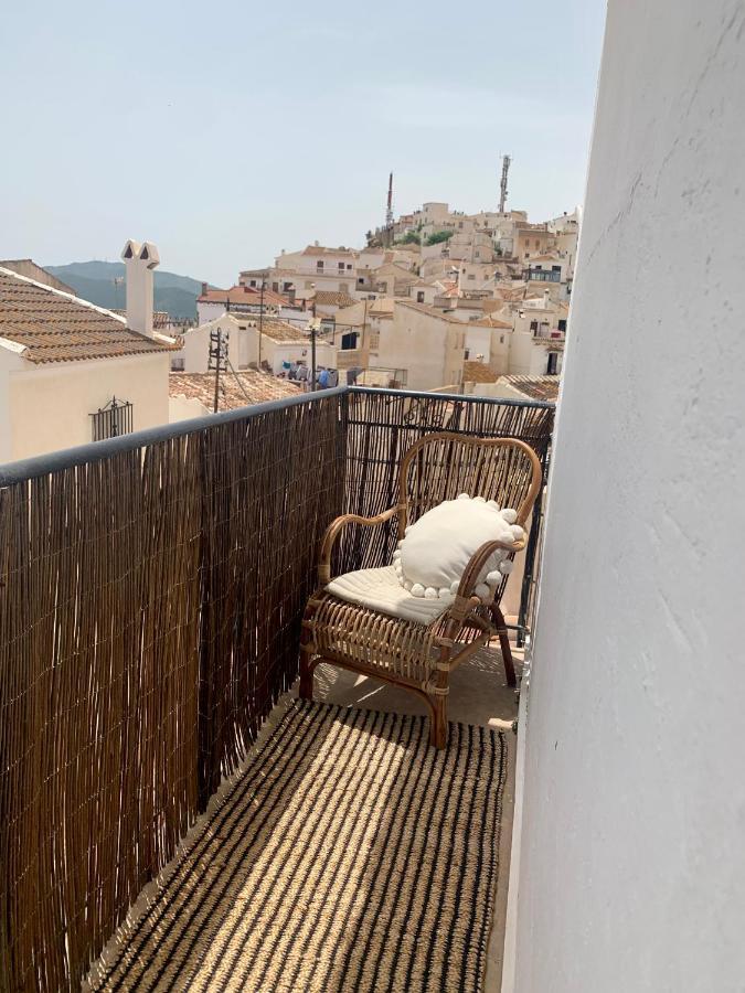 Renovated Cinema Town House In Comares * Málaga