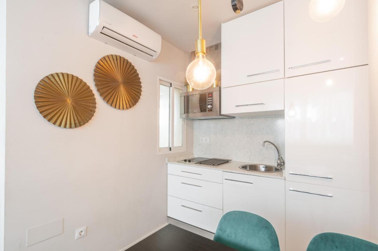 Pineapple Apartment
