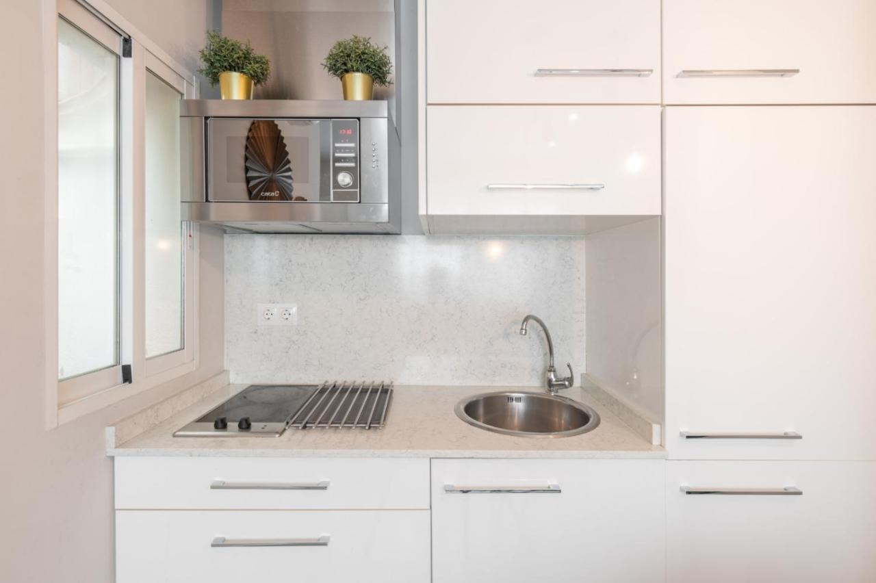 Pineapple Apartment *