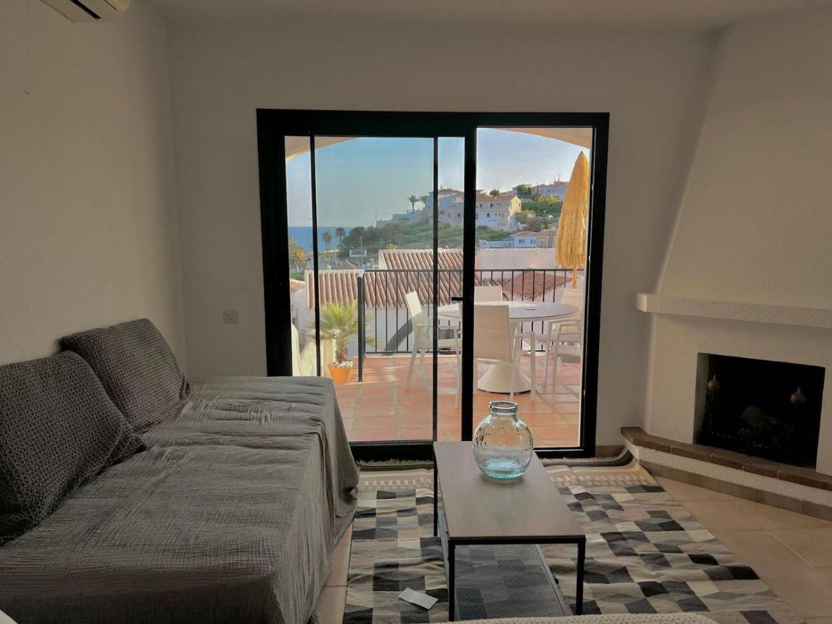 Tropicana, Nerja - 2 Bedroom Private With Sea Views Apartamento Málaga