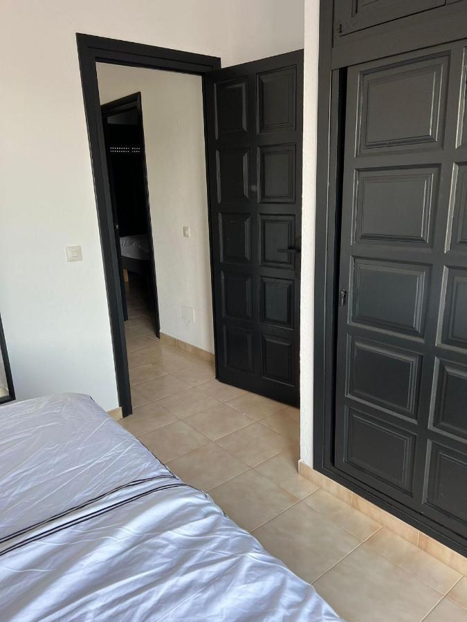 Tropicana, Nerja - 2 Bedroom Private With Sea Views Leilighet