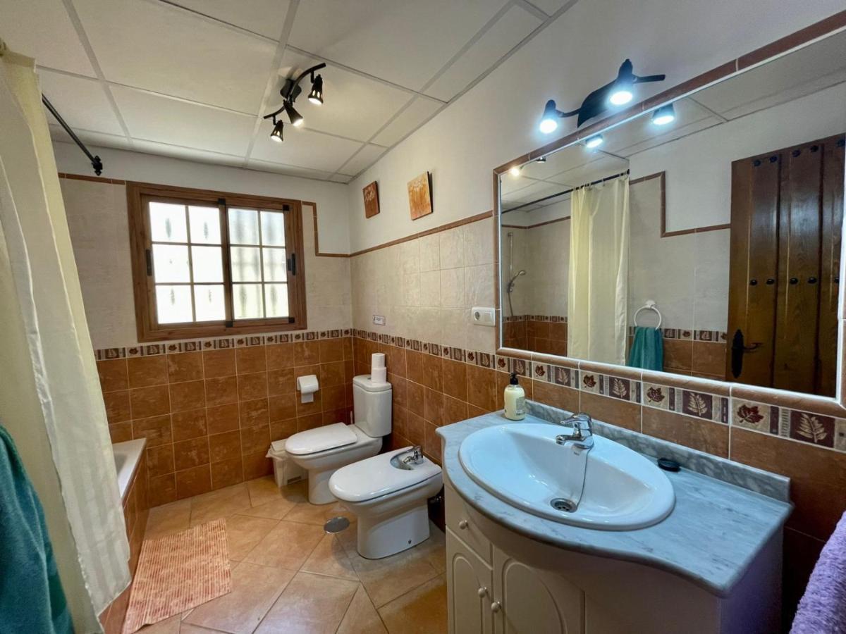 El Almendro Holiday home *