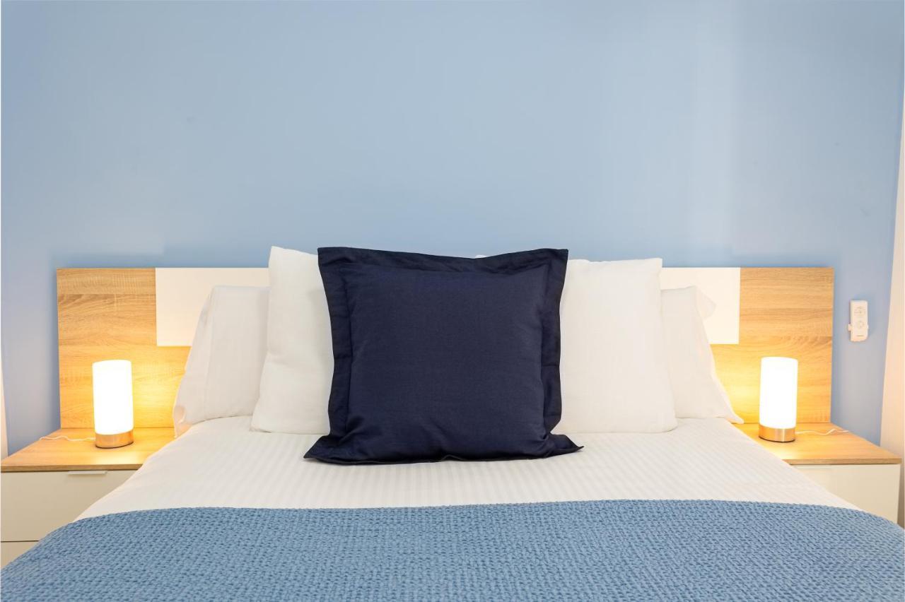 Apartamento Holidays2malaga Capuchinos French Balconies, Private Parking, Wifi & Air Con *