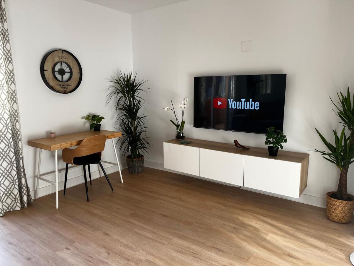 Wonderful Loft, Parking Free V Apartment