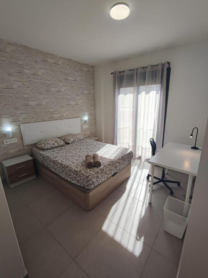 Piso Completo Para 4 Personas -parking Gratuito Appartement Málaga