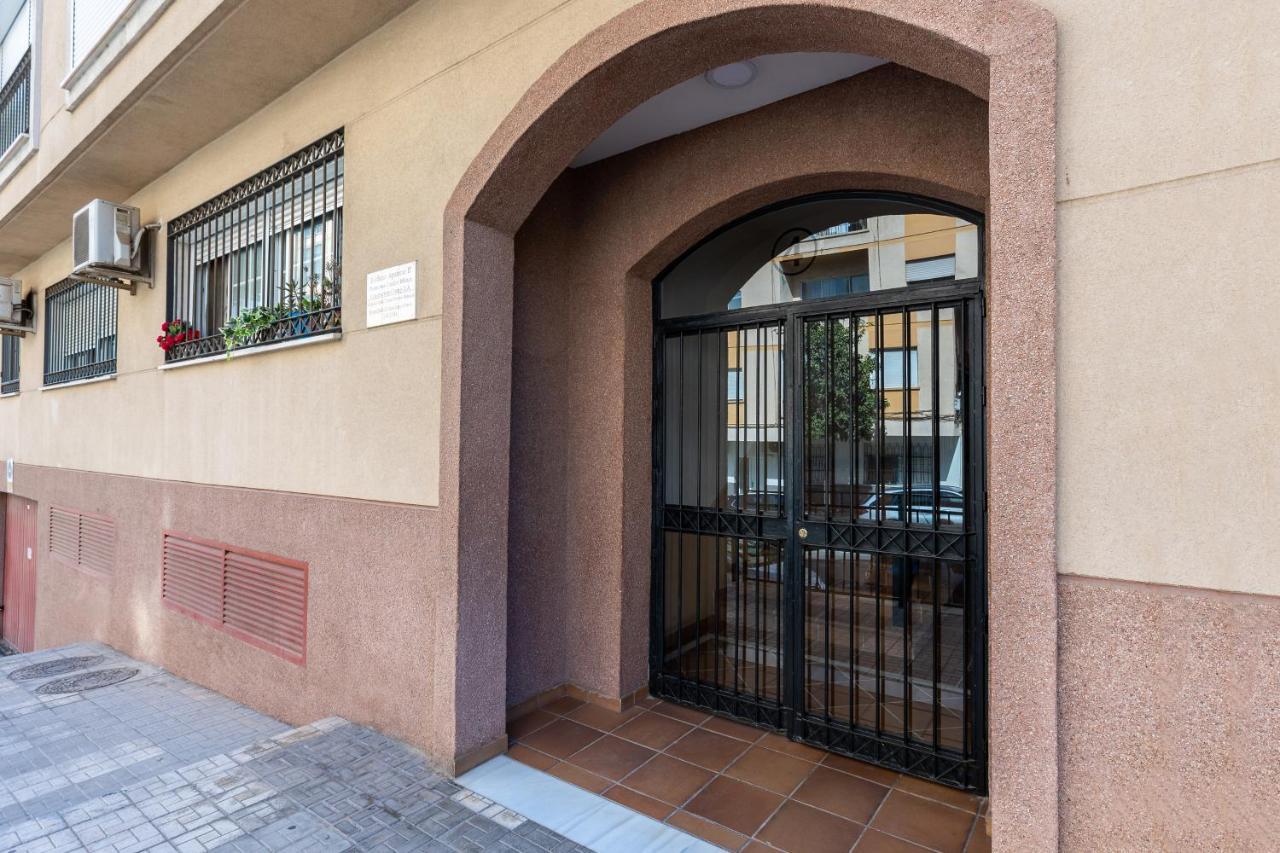 Holidays2malaga Capuchinos French Balconies, Private Parking, Wifi & Air Con Málaga