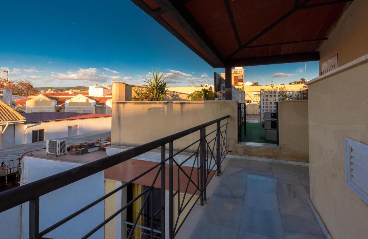 Modern With Private Rooftop Terrace By Rems *