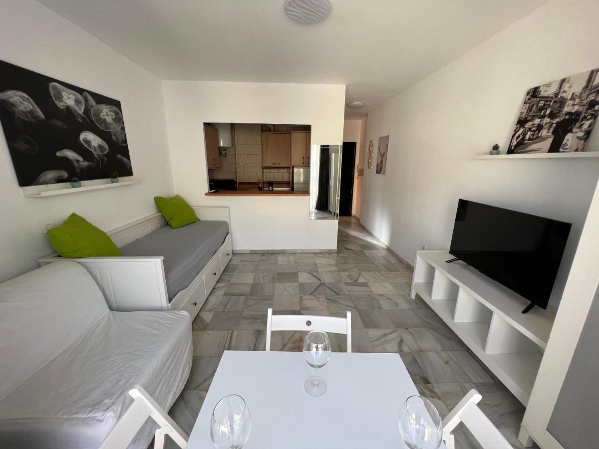 Genuar Center 3 * Málaga