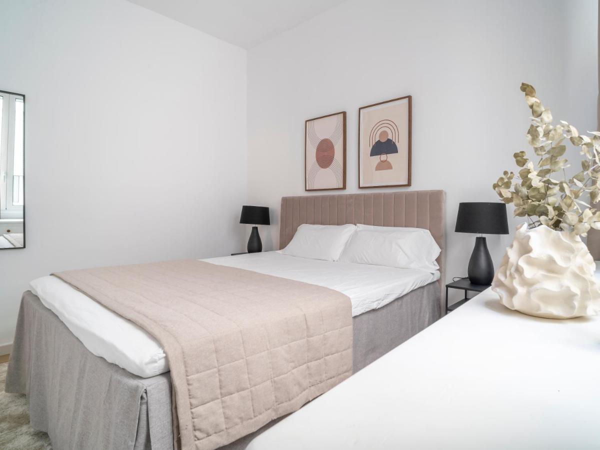 Sanders Lavender - Delightful Two-bedroom Downtown
