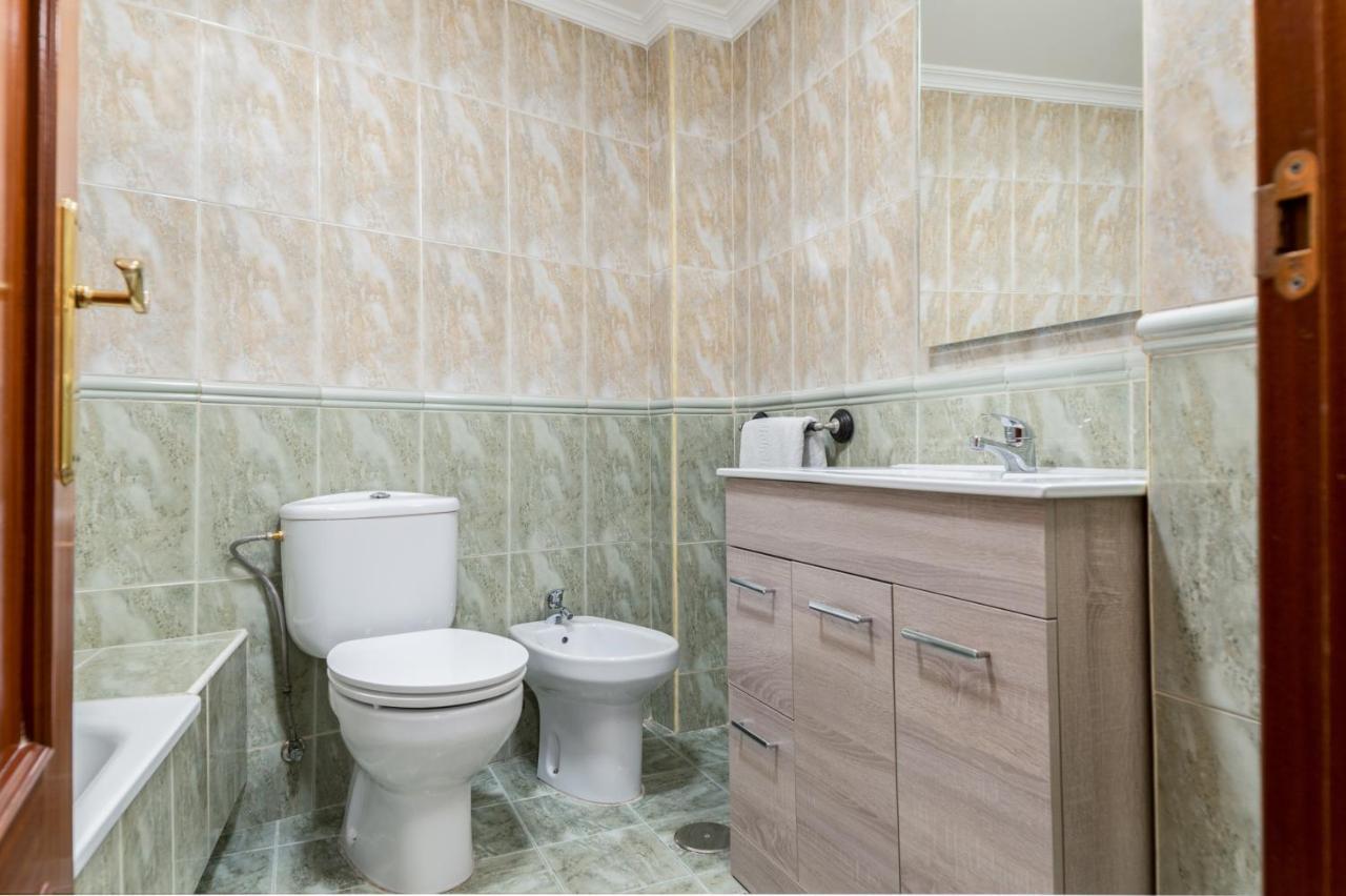Holidays2malaga Feijoo Local Close To City Center In A Quiet Area. Málaga