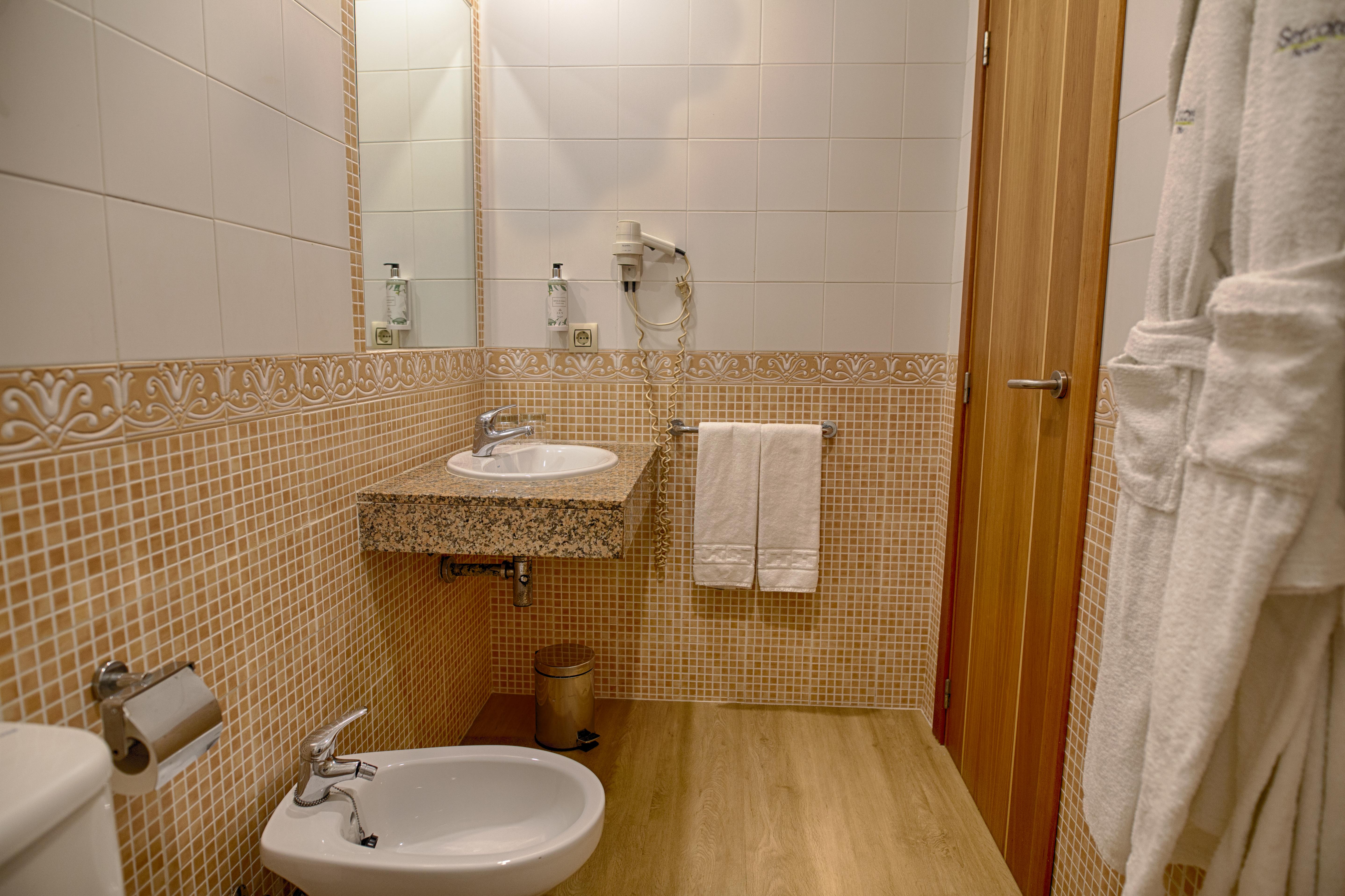 Hotel Sercotel Tribuna