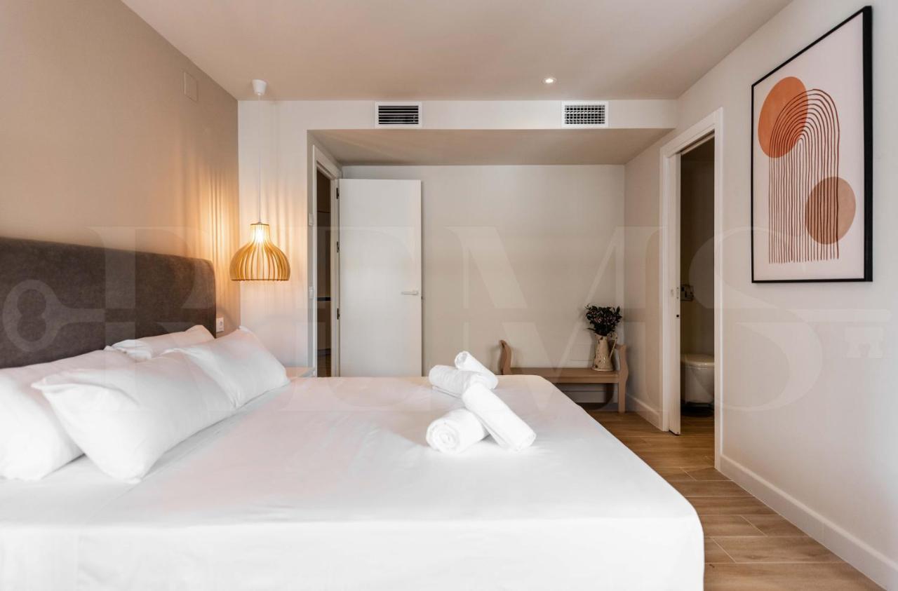 Idyllic And Spacious With Parking - Center By Rems Apartment *