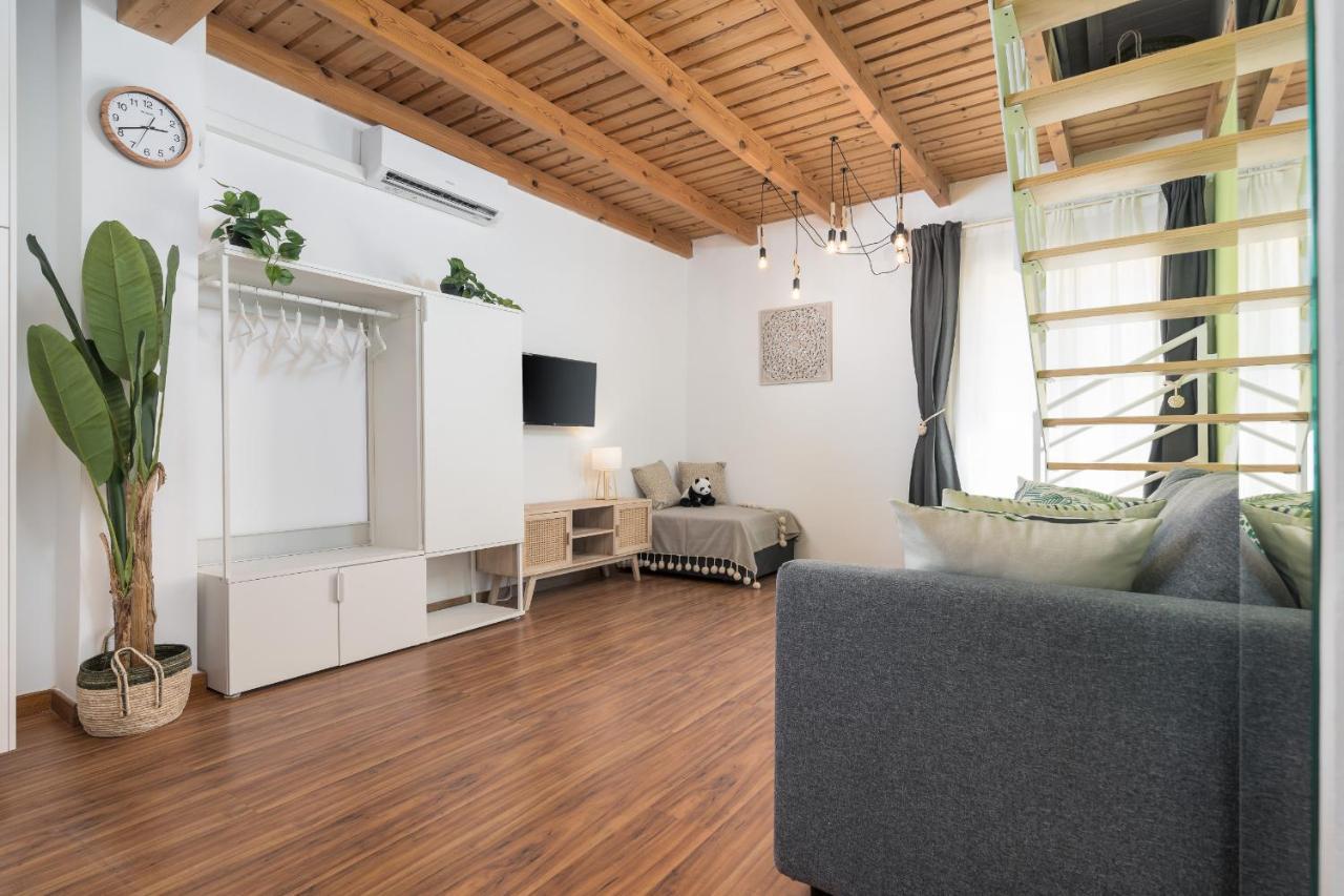 Homes Alice Valentin Apartment Malaga