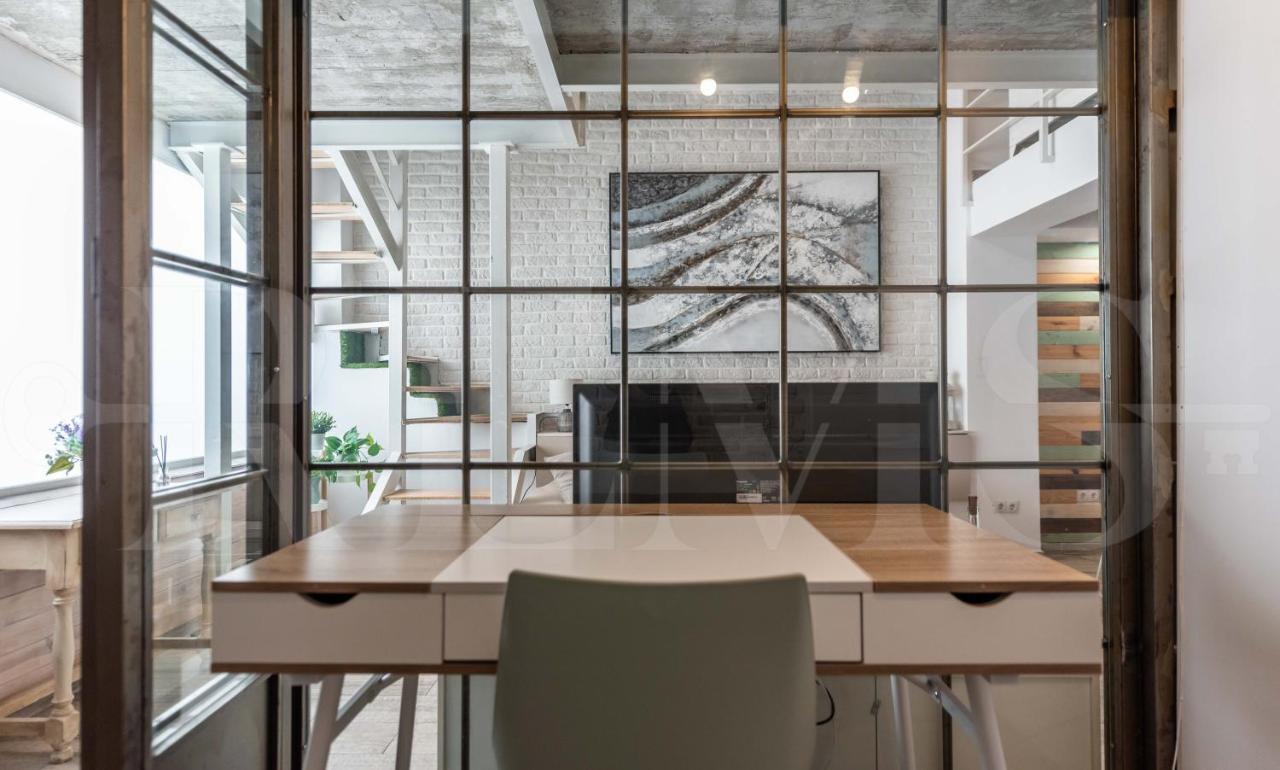 Bright Duplex Loft Next To The Center By Rems *