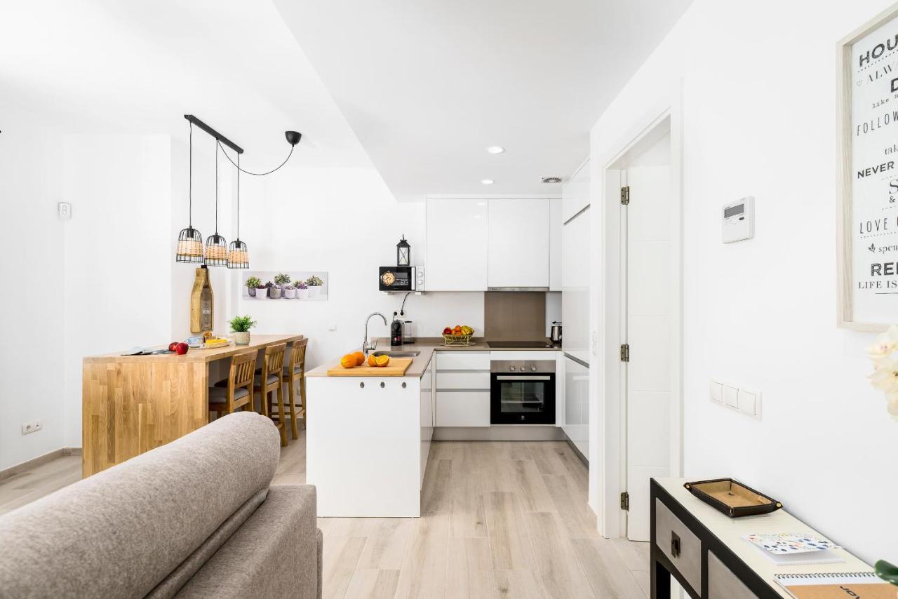 Deluxe Con Piscina, Terraza & Parking Lägenhet Málaga