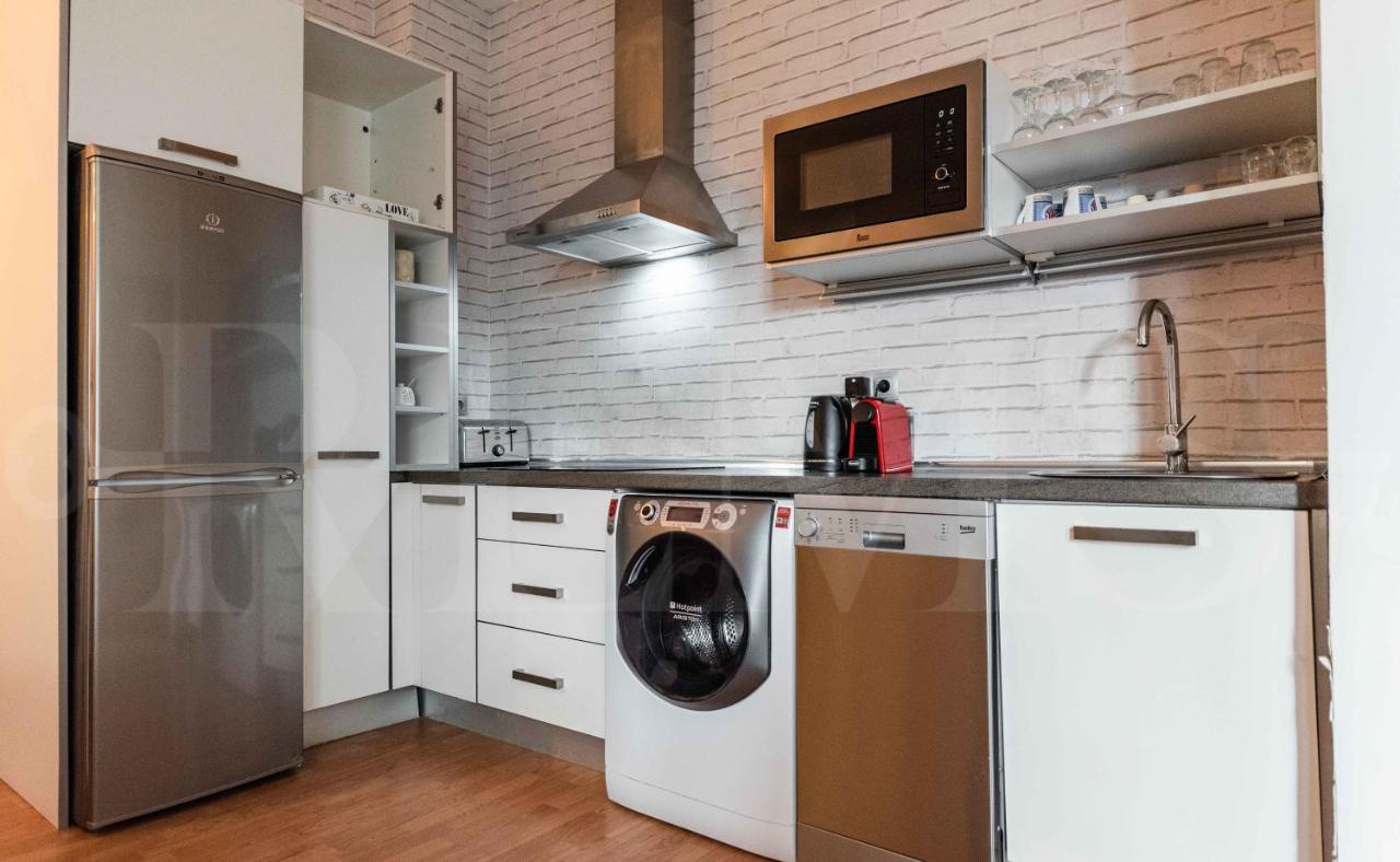 Apartamento Elegant With Community Pool & Parking - Center *