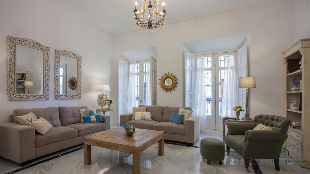 Living4malaga Aduana Presidential *