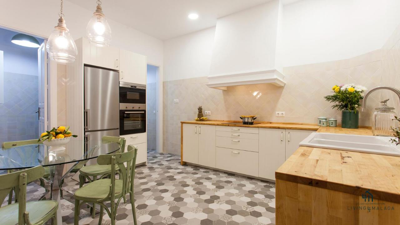 Living4malaga Aduana Presidential