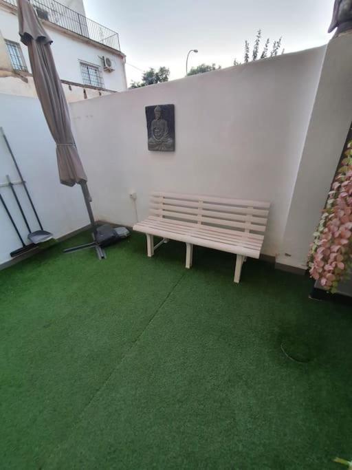 Apartamento Precioso Con Patio.