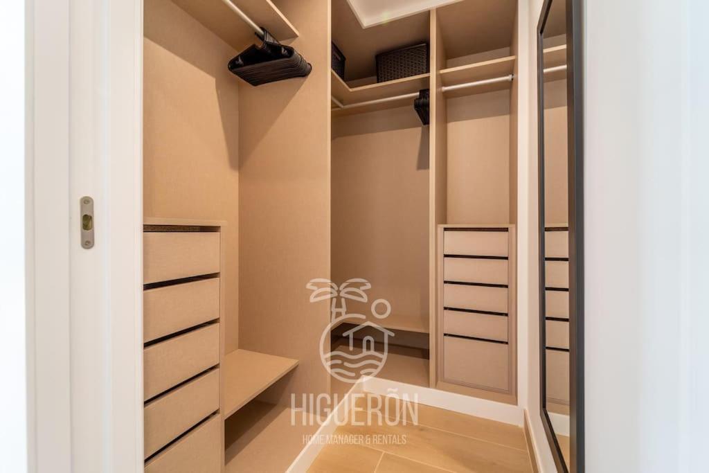 Higueronrentals Mimosa Leilighet *
