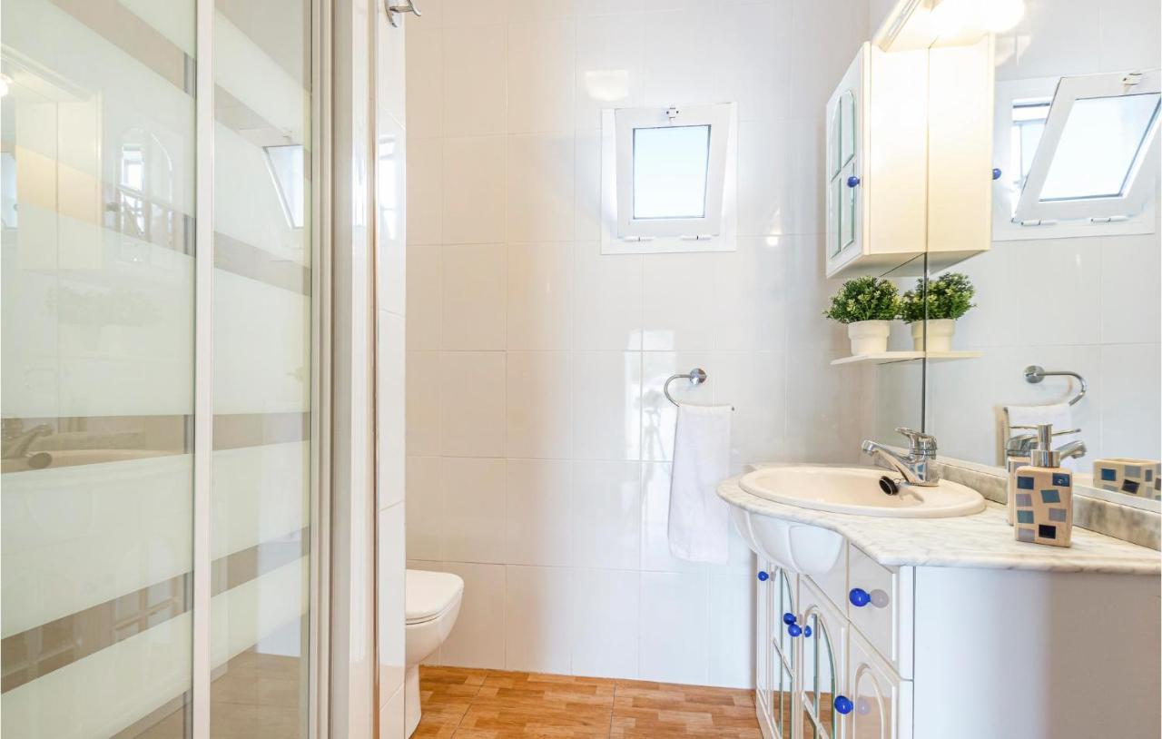 Hébergement de vacances 3 Bedroom Stunning In *