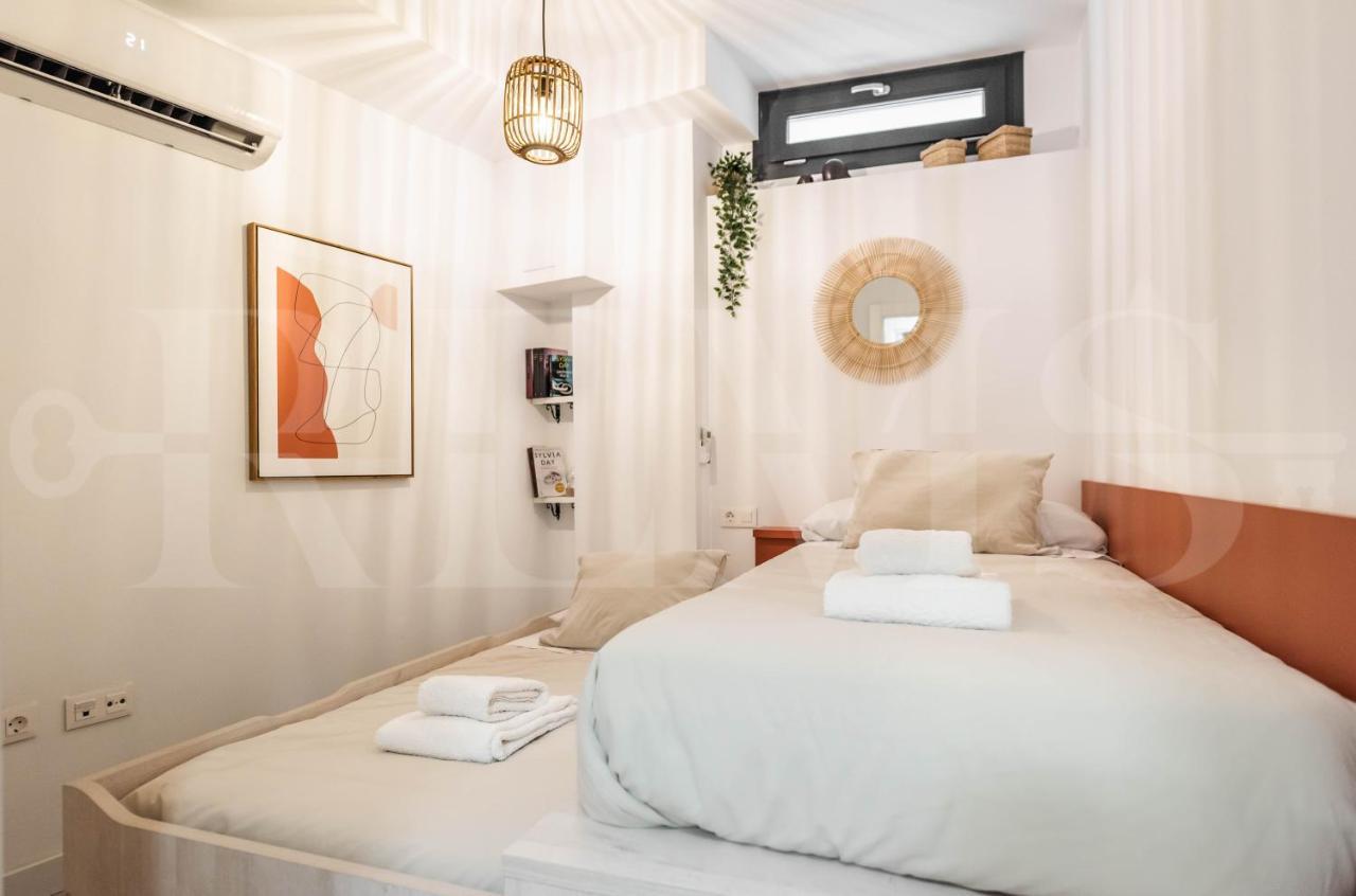 Intimate And Quiet - Center Apartment *